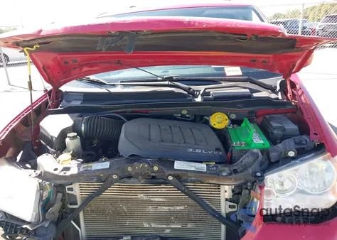 2013 Dodge Grand Caravan Sxt from USA, damaged, VIN 2C4RDGCG6DR739110